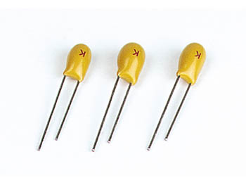 Condensateur Tantale 10F / 16V, cliquez pour agrandir 